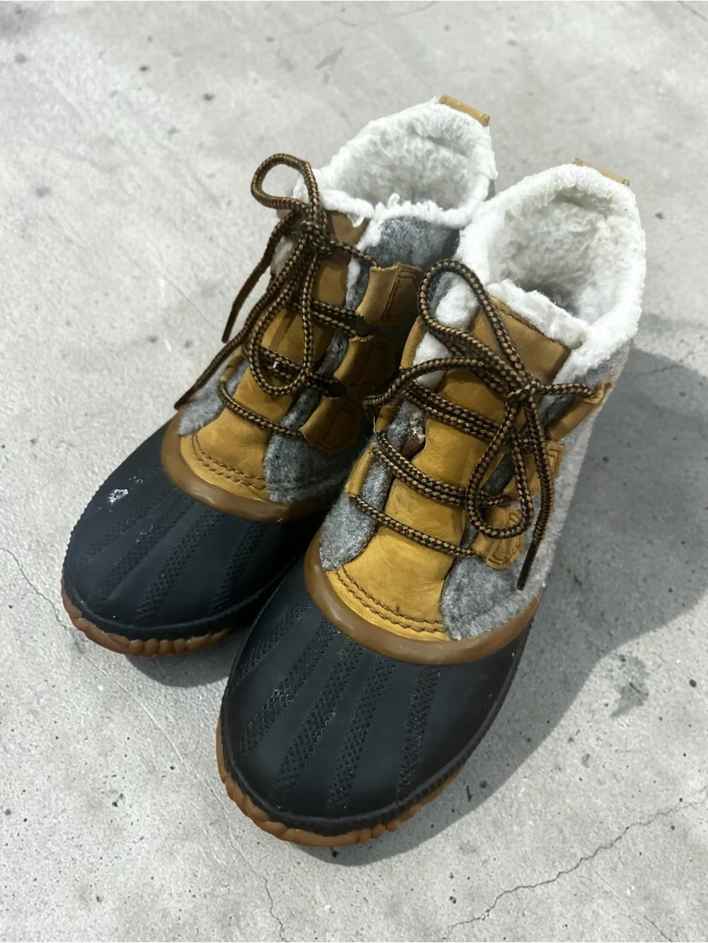 Sorel Black, Tan & Gray Women’s Insulated Duck Boots
